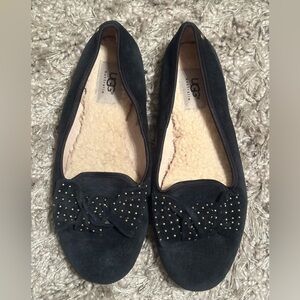 UGG Alloway black suede ballet flats / gold-studded bow sheepskin lining Size 8